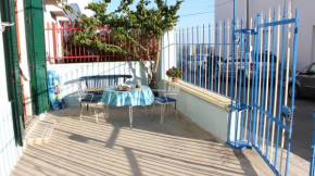 Casa azzurro cielo